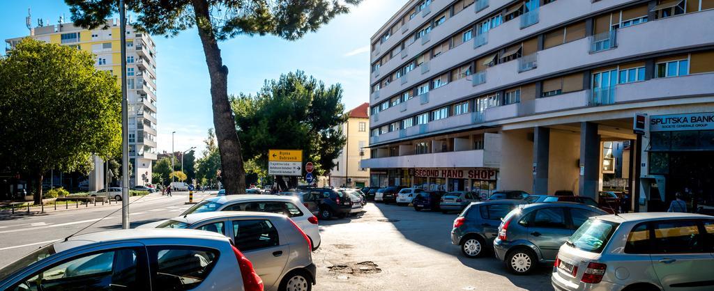 Apartment Kokolo With Sea View Split Exteriör bild